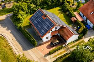 Familienidyll mit Sonnenterrasse, Garten und gemütlichem Kachelofen – Die vollständige Adresse der Immobilie erhältst du vom Anbieter., 84130 Dingolfing – Vorschaubild 2