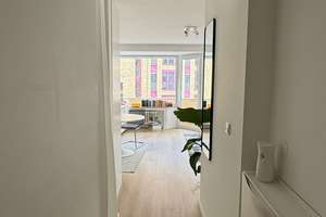 Geschmackvolle vollmöblierte 1-Raum-Wohnung mit geh. Innenausstattung mit Balkon und EBK – Von-Werth-Straße 24-26, 50670 Altstadt/Nord, Köln – Vorschaubild 6