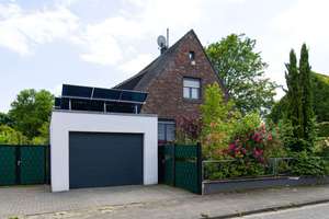 freist. EFH mit 2 Garagen, hochw. EBK und 10KW Fotovoltaikanlage mit Speicher – Die vollständige Adresse der Immobilie erhältst du vom Anbieter., 41189 Wickrath-West, Mönchengladbach – Vorschaubild 1