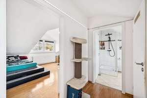 Vermietete 2,5 Zimmer Dachgeschoss Wohnung direkt am Luitpoldpark – 85051 Münchener Straße, Ingolstadt – Vorschaubild 5