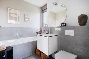 Kraftraum – modernes Penthouse im Fluss des Sonnenlaufes – Die vollständige Adresse der Immobilie erhältst du vom Anbieter., 13156 Niederschönhausen, Berlin – Vorschaubild 9