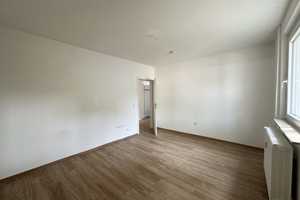 Praktisch aufgeteilte 3-Zimmer-Wohnung mit großem Tageslichtbad! – Unterfeldstr. 11, 44369 Dortmund – Vorschaubild 7