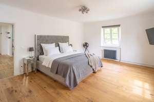 Licht. Raum. Westend. 4-Zimmer-Altbauwohnung mit Kamin auf 110qm - unvermietet & provisionsfrei – Die vollständige Adresse der Immobilie erhältst du vom Anbieter., 14052 Westend, Berlin – Vorschaubild 2