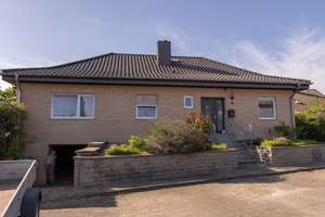 Gepflegter Bungalow  mit Wintergarten und Garage in Ilsede – Die vollständige Adresse der Immobilie erhältst du vom Anbieter., 31241 Ilsede – Vorschaubild 3