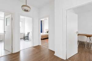Bezugsfrei ! Hübsche 3 -Zimmer Wohnung mit franz. Balkon nahe Kurfürstendamm