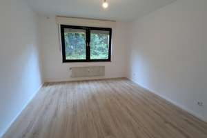 Wohnung mit großem Potenzial. (Ein Monat kostenlos für Ihre eigenen Renovierungsarbeiten) – Die vollständige Adresse der Immobilie erhältst du vom Anbieter., 45143 Altendorf, Essen – Vorschaubild 2