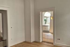 Sanierte geräumige 4-Zimmerwohnung nahe Gutenbergplatz