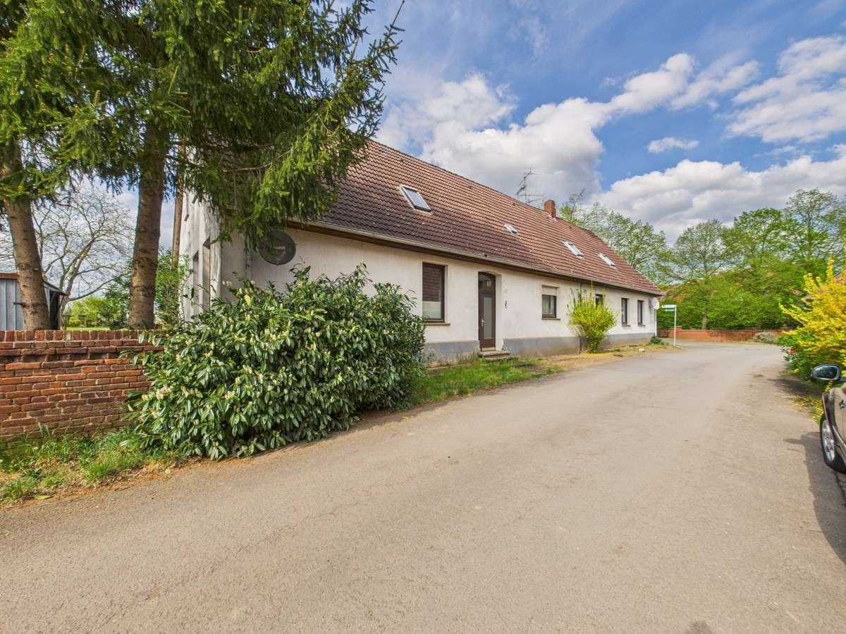Charmantes Sanierungsobjekt mit Potenzial in ruhiger Lage nahe der Weser, Minden Lübbecke Kreis – Bild 3