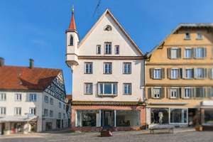Historisches Mehrfamilienhaus mit Potenzial für bis zu 8 Wohneinheiten am Marktplatz