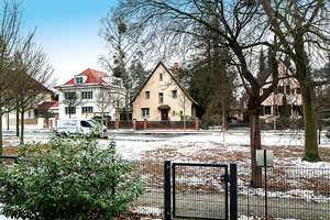 Leerstehendes Einfamilienhaus auf großzügigem Grundstück in gefragter Potsdamer Wohnlage – Hubertusdamm 4, 14480 Am Stern, Potsdam – Vorschaubild 5