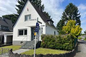 Freistehendes Einfamilienhaus mit Garage, neuer Heizung & Entwicklungspotenzial in ruhiger Toplage – Baumberger Straße 2, 50737 Longerich, Köln – Vorschaubild 21