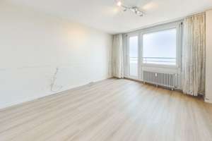 Ihr Zuhause mit Aussicht: 3,5-Zimmerwohnung im 18. OG mit Loggia und großzügigem Lichteinfall – 70599 Asemwald, Stuttgart – Vorschaubild 10