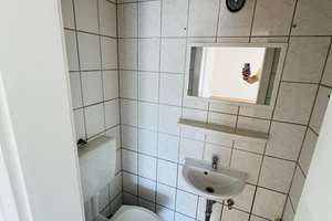 Helle 2,5 Zimmer Wohnung mit Aufzug, Parkett und Balkon in Krefeld-Stadtmitte – Rheinstraße 2, 47799 Cracau, Krefeld – Vorschaubild 13