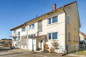 Ihr neues Zuhause mit Platz für Ideen - Doppelhaushälfte mit Ausbaupotenzial und Werkstatt – Die vollständige Adresse der Immobilie erhältst du vom Anbieter., 78586 Deilingen – Vorschaubild 1