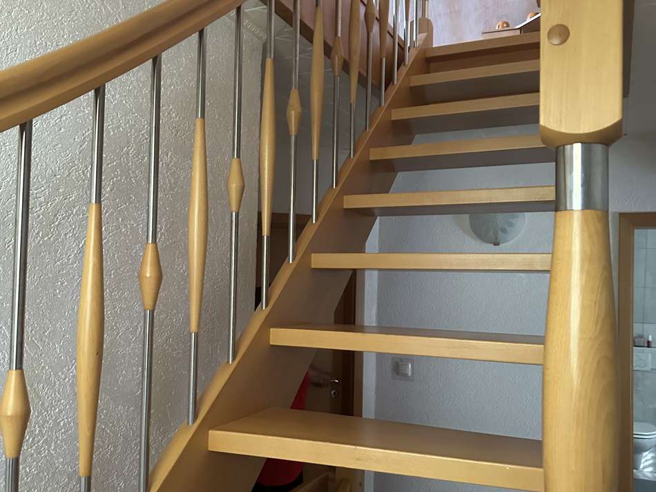 Treppe zum Spitzboden