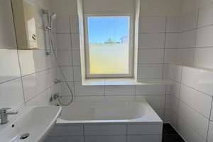 Zwei Zimmer in Solingen: Ihr neues Zuhause wartet – Die vollständige Adresse der Immobilie erhältst du vom Anbieter., 42697 Ohligs/Aufderhöhe/Merscheid, Solingen – Vorschaubild 2