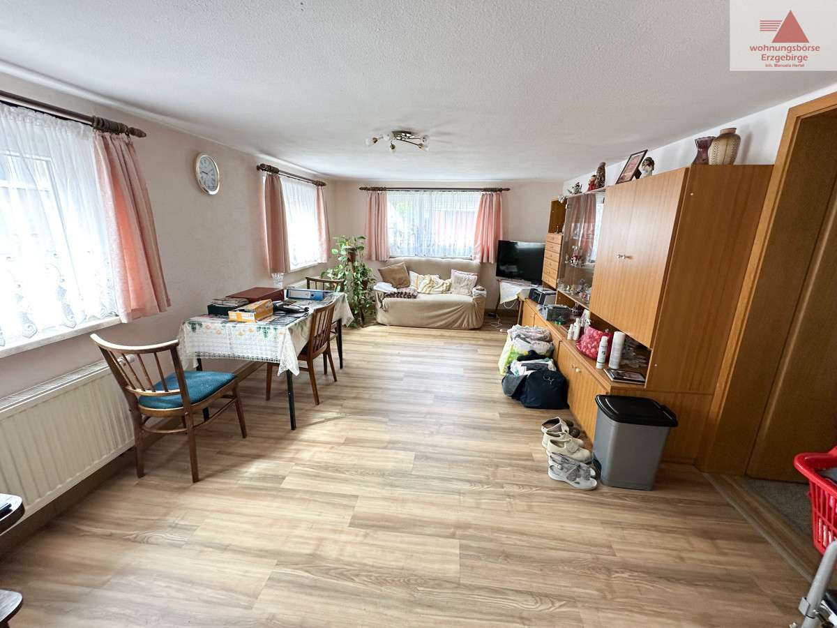 Immobilie in Zwönitz - Einfamilienhaus/Zweifamilienhaus in Zwönitz zum Sanierungen: 150 m² Wohnfläche & 550 m² Grundstück - Bild 0