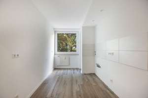Großzügige, sanierte 3,5-Wohnung mit Loggia in zentraler Lage von Düsseldorf-Oberkassel! – Die vollständige Adresse der Immobilie erhältst du vom Anbieter., 40545 Oberkassel, Düsseldorf – Vorschaubild 11