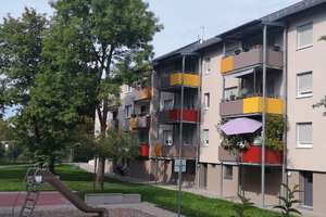 gut Raumaufteilung, 3 Zimmer Wohnung mit Balkon, 2. OG ohne Aufzug
