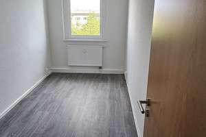 Direkt einziehen! bezugsfertige 4-R.-WE m. Balkon in Zittau! – Südstraße 43 e, 2763 Zittau – Vorschaubild 10