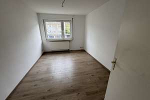 Hübsche 3 Zimmer-Wohnung mit ca. 64qm , Balkon, sofort beziehbar in  Stuttgart-Ost – Die vollständige Adresse der Immobilie erhältst du vom Anbieter., 70186 Gaisburg, Stuttgart – Vorschaubild 8