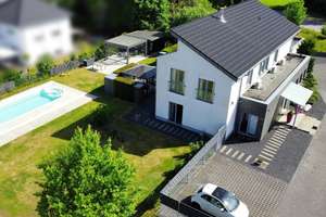 Vor den Toren der Stadt: Repräsentatives Einfamilienhaus mit luxuriöser Ausstattung – Die vollständige Adresse der Immobilie erhältst du vom Anbieter., 49205 Hasbergen – Vorschaubild 2