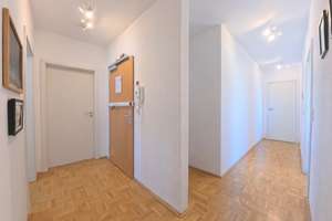 iTH: Ein paar Stufen näher am Wohnglück – großzügige DG-Wohnung in Bottrops Stadtmitte! – Die vollständige Adresse der Immobilie erhältst du vom Anbieter., 46236 Stadtmitte, Bottrop – Vorschaubild 7