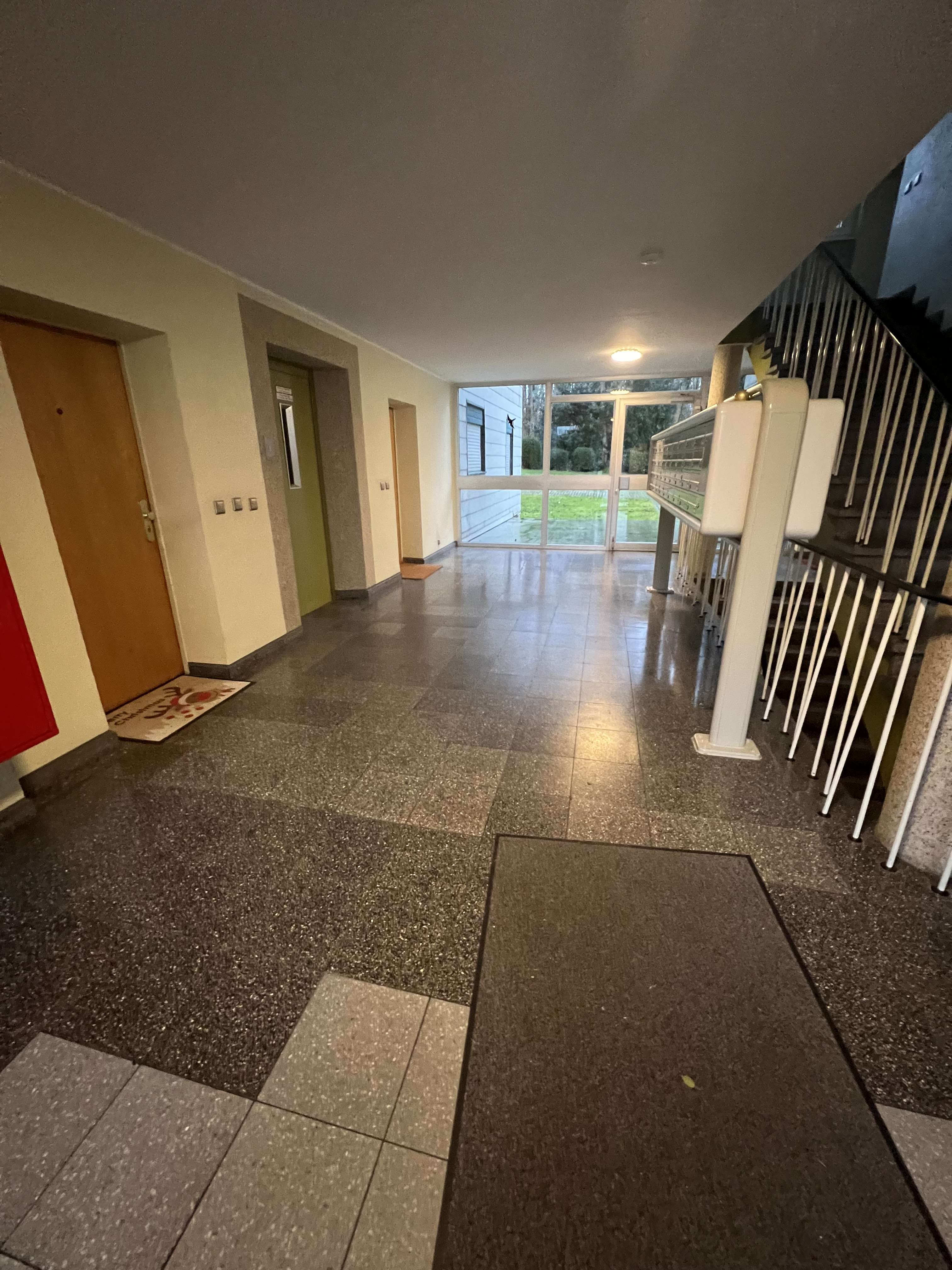 3-Zimmer-Wohnung mit Balkon und Aufzug in zentraler Lage von Wuppertal, Wuppertal – Bild 2