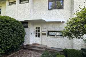 Attraktives Reihenmittelhaus in Obermenzing – Rathochstraße 95, 81247 München – Vorschaubild 1