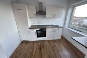 Moderner Grundriss mit geräumiger Wohnküche, Balkon und modernen Duschbad – Vorwerker Straße 133, 23554 Sankt Lorenz Nord, Lübeck – Vorschaubild 16