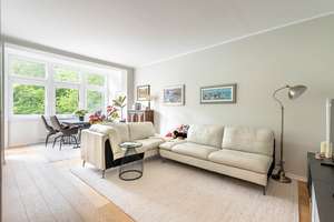 Ruhig & zentral: Top renovierte 3-Zimmerwohnung mit Balkon in Winterhude!