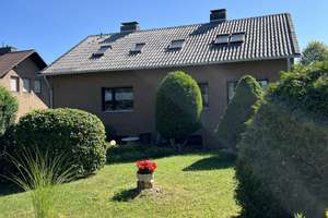 ------FEST  RESERVIERT------Großes, sehr sonniges Traumhaus mit wundervollem Grundstück – Die vollständige Adresse der Immobilie erhältst du vom Anbieter., 37127 Dransfeld – Vorschaubild 1