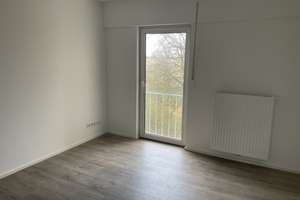 Kernsanierte Wohnung: neue EBK mit Insel, neue Fenster, Böden, Fliesen, sowie Heizung – Von-Richthofen-Straße 31, 86159 Hochfeld, Augsburg – Vorschaubild 20