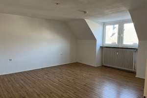 Günstige, vollständig renovierte 5-Raum-Dachgeschosswohnung in Hagen – Lange Straße 17, 58089 Wehringhausen, Hagen – Vorschaubild 8