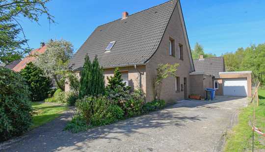 Bild von 6554 - Wohnen und Wohlfühlen: Großzügiges Einfamilienhaus in ruhiger Lage!