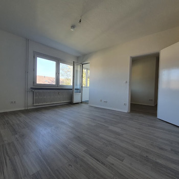 Renovierte Erdgeschosswohnung mit Balkon *Werdohl-Königsburg*