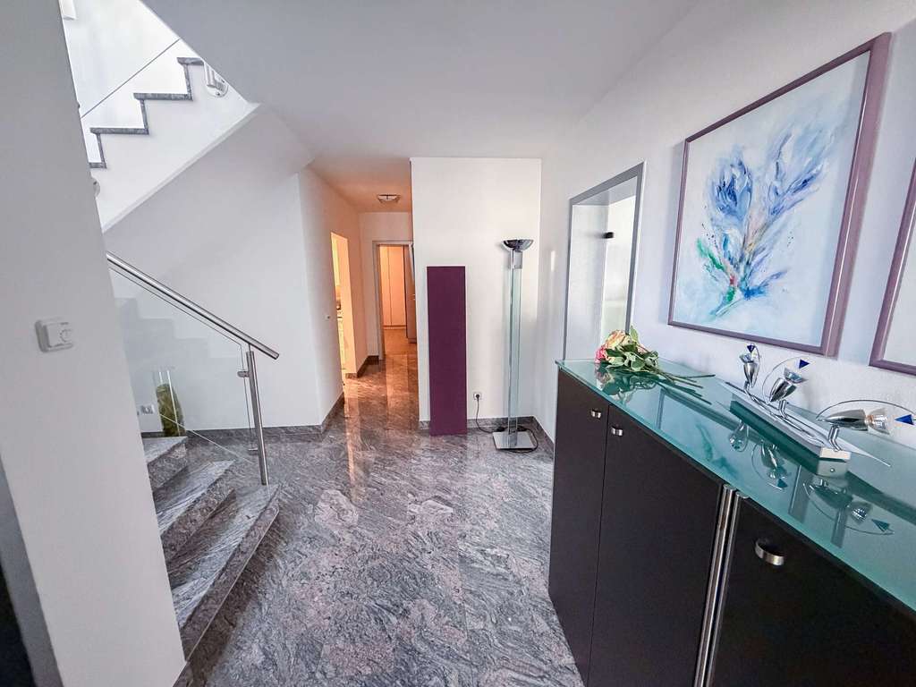 Immobilie in Buttenheim - Unternehmervilla in Buttenheim– Stilvoll, exklusiv, einzigartig - Bild 2