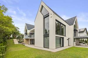 Architektur trifft Natur – Exklusive Designvilla auf rund 9.000 m² Grundstück