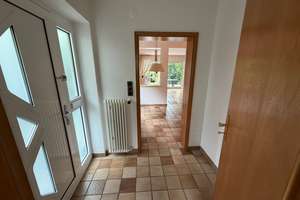4-Zimmer Reihenendhaus mit Garage in Bielefeld-Senne – Die vollständige Adresse der Immobilie erhältst du vom Anbieter., 33659 Senne, Bielefeld – Vorschaubild 2