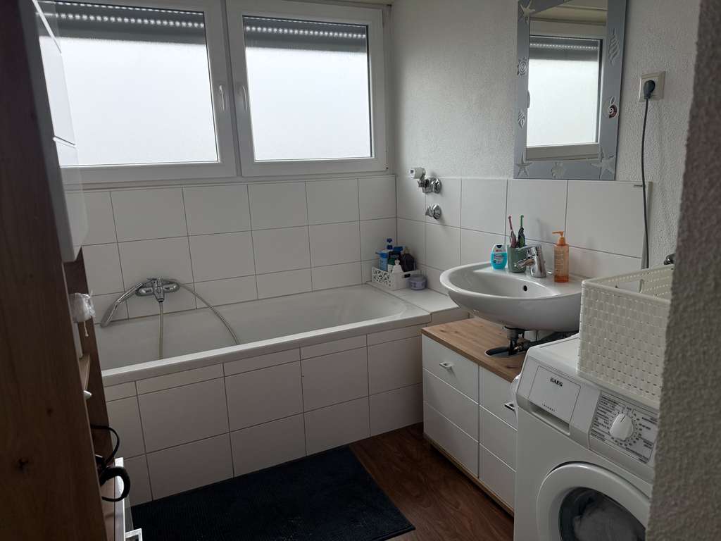 Immobilie in Freiberg am Neckar - ATTRAKTIVE KAPITALANLAGE – Mehrfamilienhaus (6-FH) mit hervorragendem Entwicklungspotenzial! - Bild 2