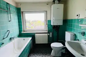 Schmuckstück im Dornröschenschlaf – sanierungsbedürftiges Reihenendhaus mit viel Charme – Herzogtum Lauenburg (Kreis) – Vorschaubild 18