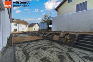 #Leben in Perscheid - DHH mit hohen Standards mit einem atemberaubenden Ausblick – Die vollständige Adresse der Immobilie erhältst du vom Anbieter., 55430 Perscheid – Vorschaubild 9