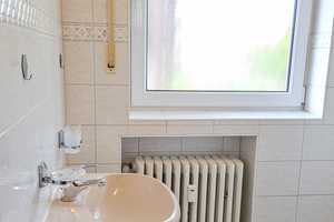 Attraktives 3 Familienhaus in Bergheim-Büsdorf mit Garage auf wunderschönem Sonnengrundstück – Windmühlenstr. 24, 50129 Rhein-Erft-Kreis – Vorschaubild 11