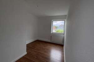 Ruhig, frisch renoviert, 4 Zimmer, Balkon, Garage + Stellplatz – Bültenweg 65b, 38106 Nordstadt, Braunschweig – Vorschaubild 6