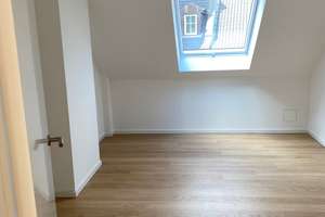 Hochwertige 4-Zimmer-Wohnung mit Balkon in Düsseldorf-Kaiserswerth – 40489 Kaiserswerth, Düsseldorf – Vorschaubild 16