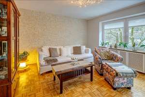 Möbliert: Ruhige, helle 3-Zimmer Wohnung mit Balkon und Stellplatz – Die vollständige Adresse der Immobilie erhältst du vom Anbieter., 80997 Allach, München – Vorschaubild 1