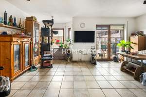Wohlfühlhaus mit Garage, Vollkeller und vielem mehr – gepflegt & ruhig gelegen – Die vollständige Adresse der Immobilie erhältst du vom Anbieter., 93055 Brandlberg-Keilberg, Regensburg – Vorschaubild 2