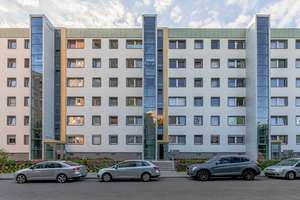 Schöner Wohnen: 3 Zimmerwohnung mit grünem Blick! – Elsterwerdaer Str. 18, 1239 Prohlis-Süd, Dresden – Vorschaubild 1