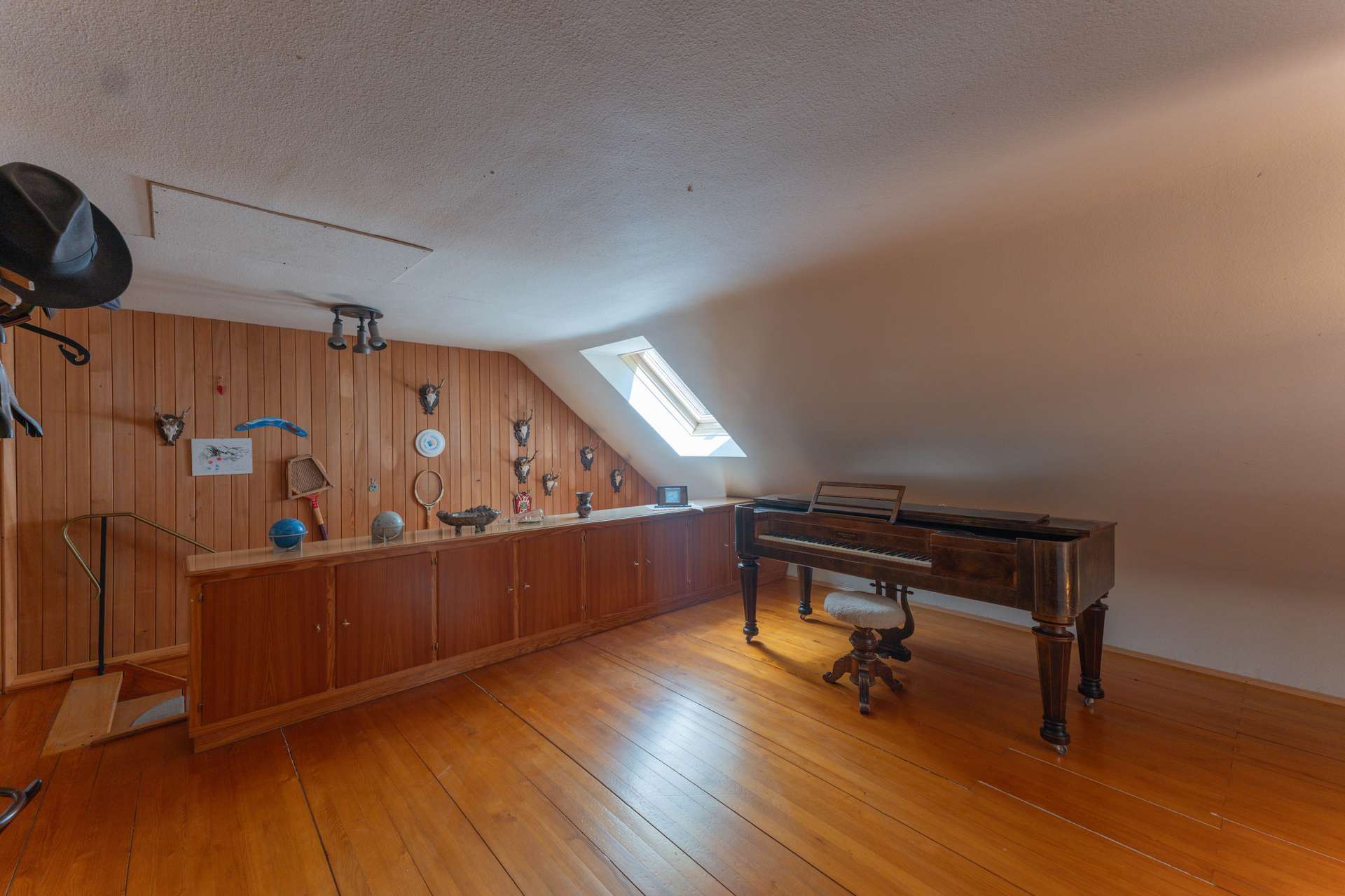 Immobilie in Dornstetten - Einzigartig Herrschaftliches Anwesen in absolut ruhiger Lage in Dornstetten-Aach - Bild 1