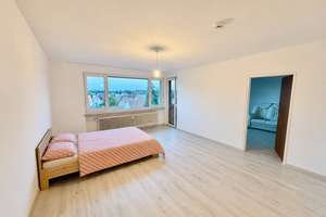 Bezugsfreie 2-Zimmer-Wohnung mit Einbauküche, Balkon & TG-Stellplatz Nürnberg-Herpersdorf – Plattenäckerweg 18, 90455 Kornburg, Worzeldorf, Nürnberg – Vorschaubild 2